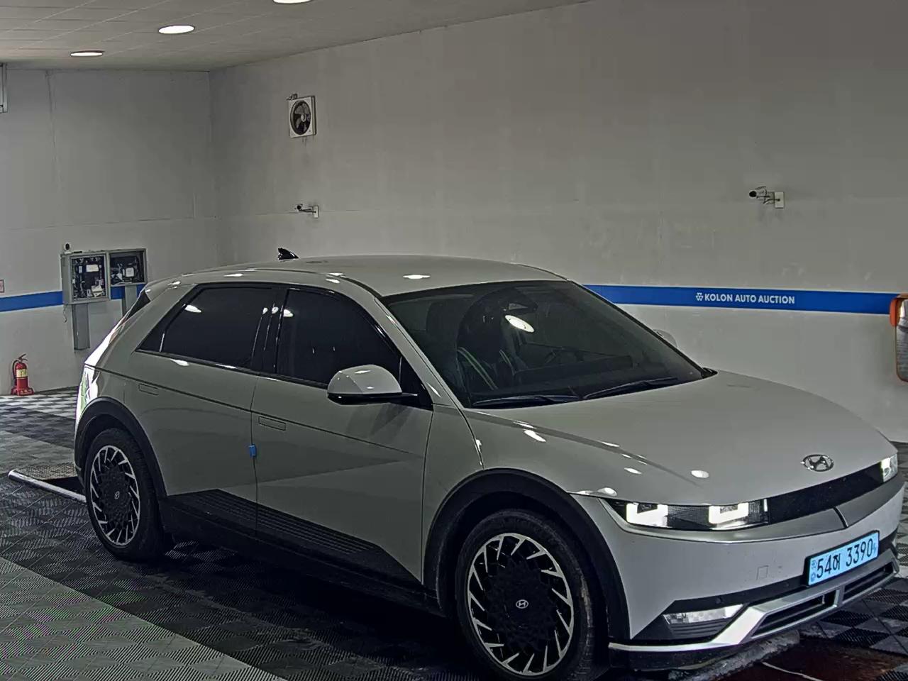 هيونداي أيونيك 2023 EV طويل المدى إكسكلوسيف