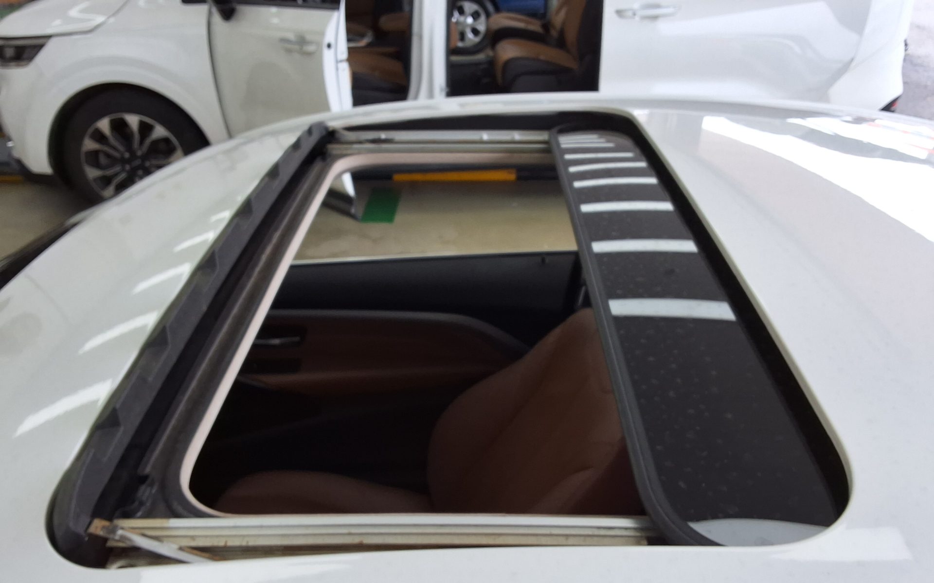 بي إم دبليو 4 Series (1St Gen) كوبيه 420D لكجري 2014 فاخر