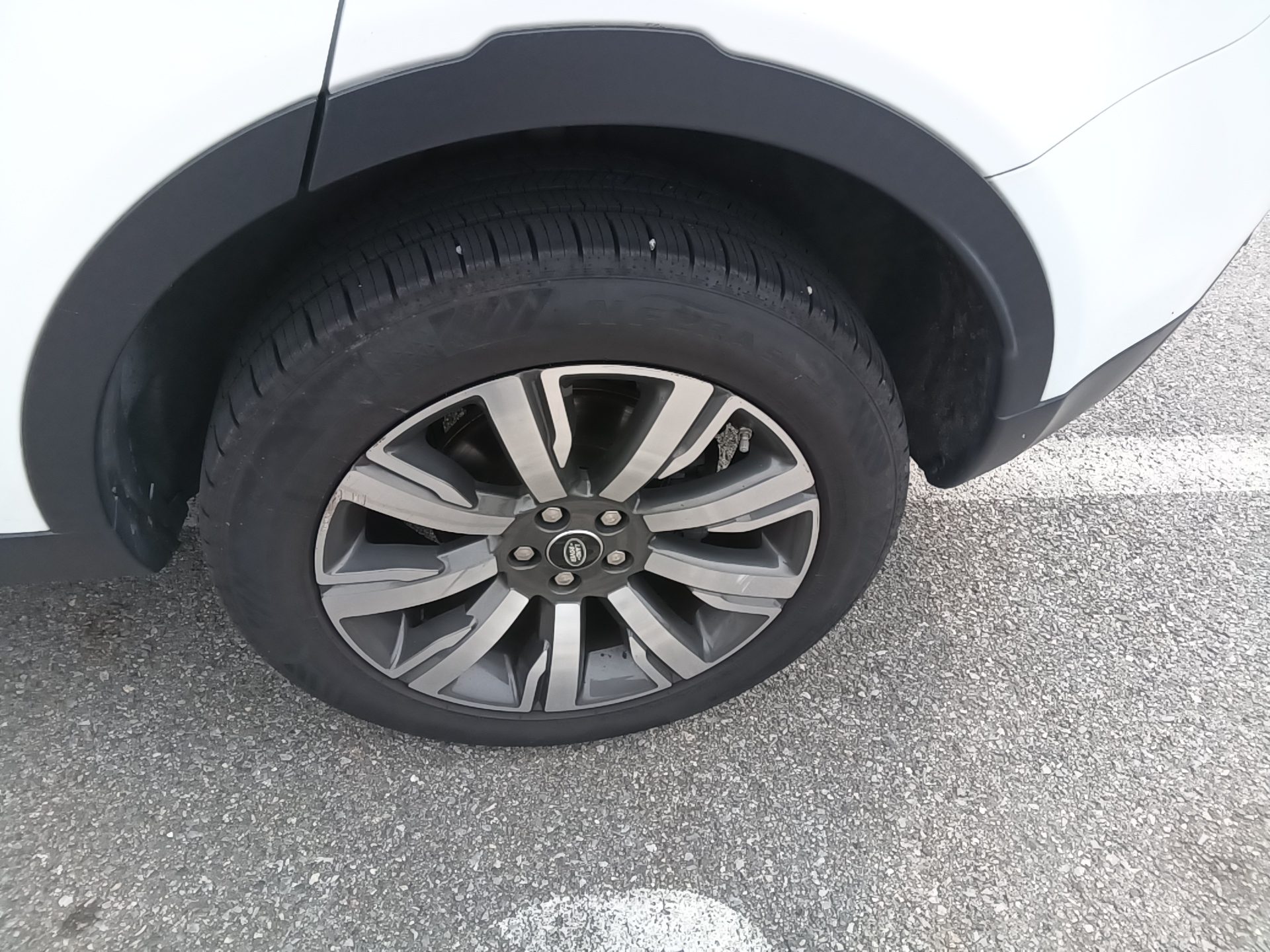 لاند روفر Rover Discovery Sport 2.0 Td4 Hse لكجري 2019 SPORT فاخر