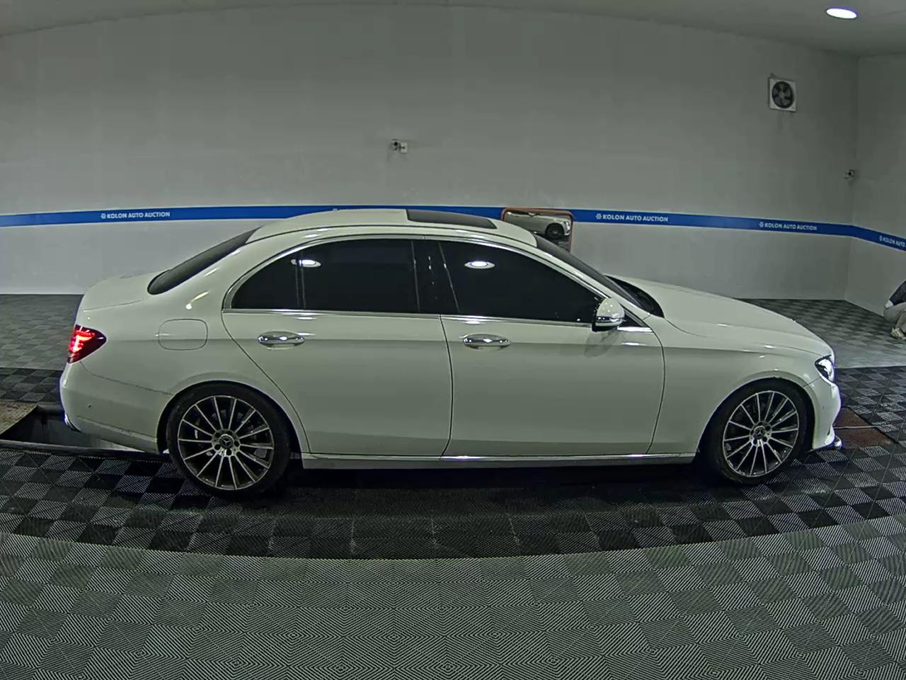 مرسيدس بنز E Class (5Th Gen) E220D Avantgarde 2019 E220d
