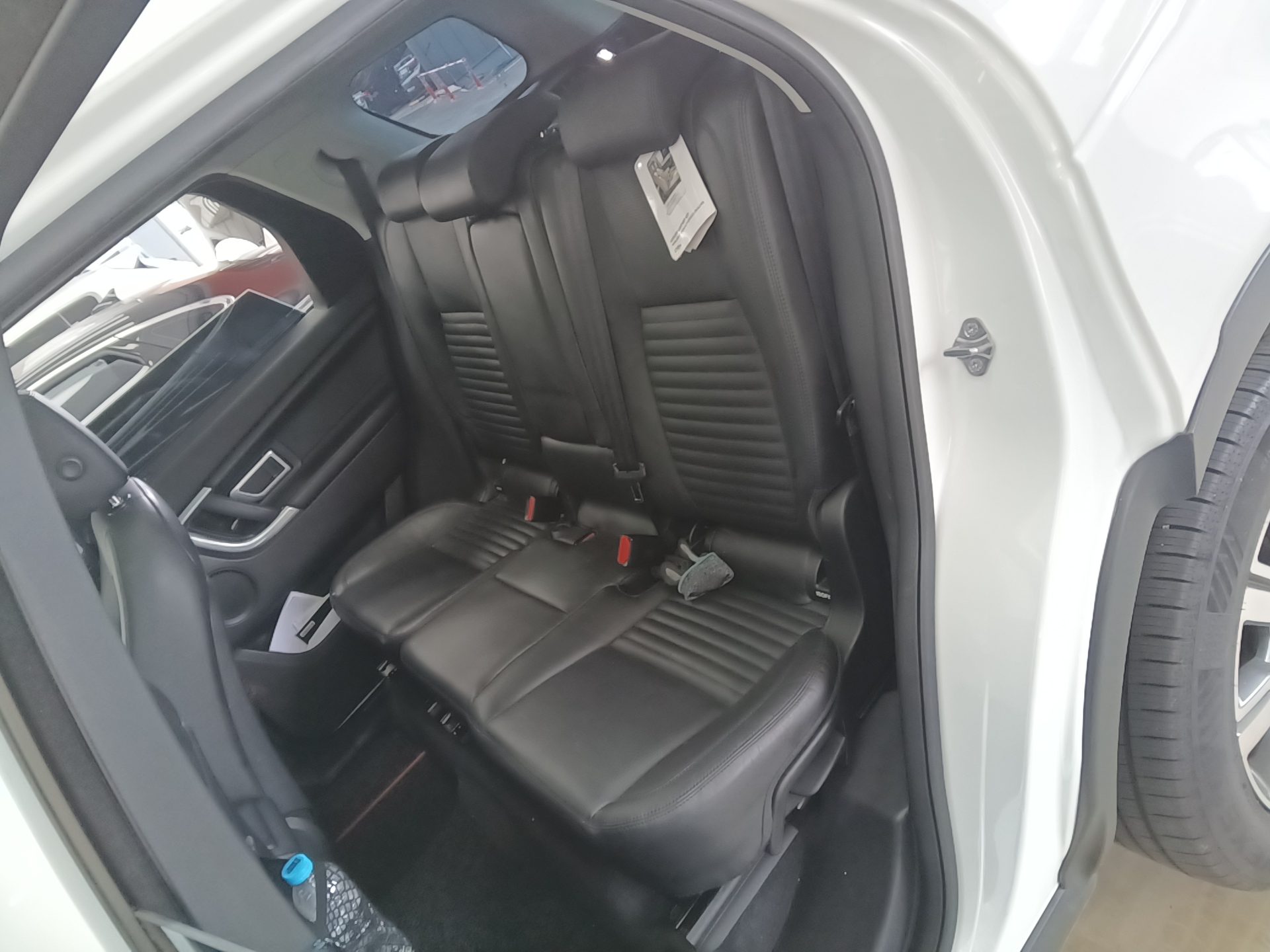 لاند روفر Rover Discovery Sport 2.0 Td4 Hse لكجري 2019 SPORT فاخر