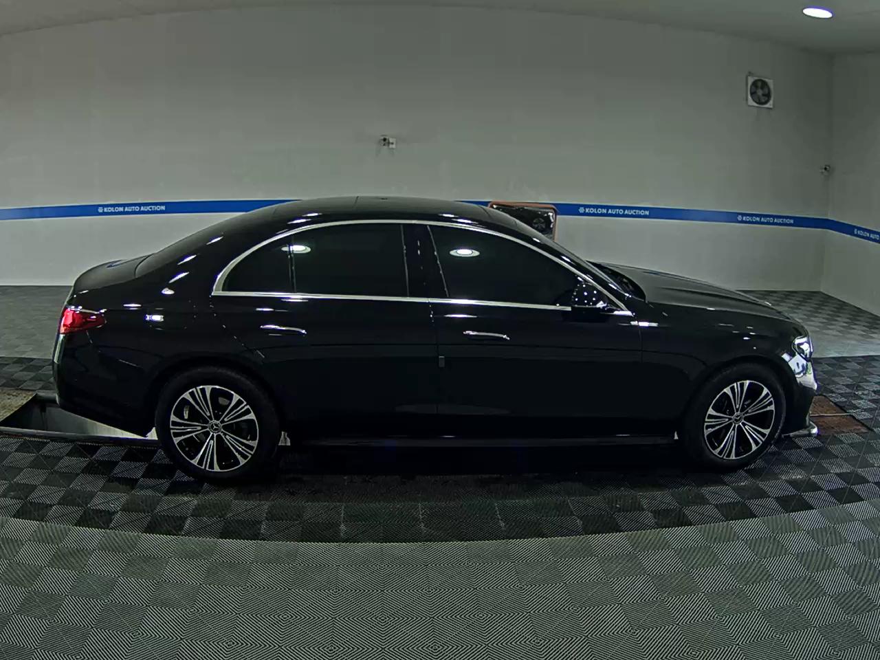 مرسيدس بنز E Class (6Th Gen) E200 Avantgarde 2026 E200