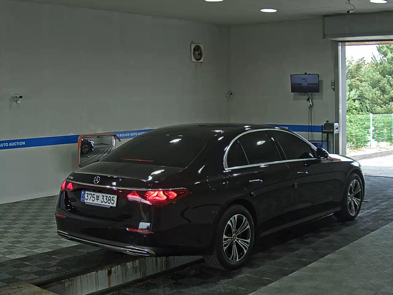 مرسيدس بنز E Class (6Th Gen) E200 Avantgarde 2026 E200