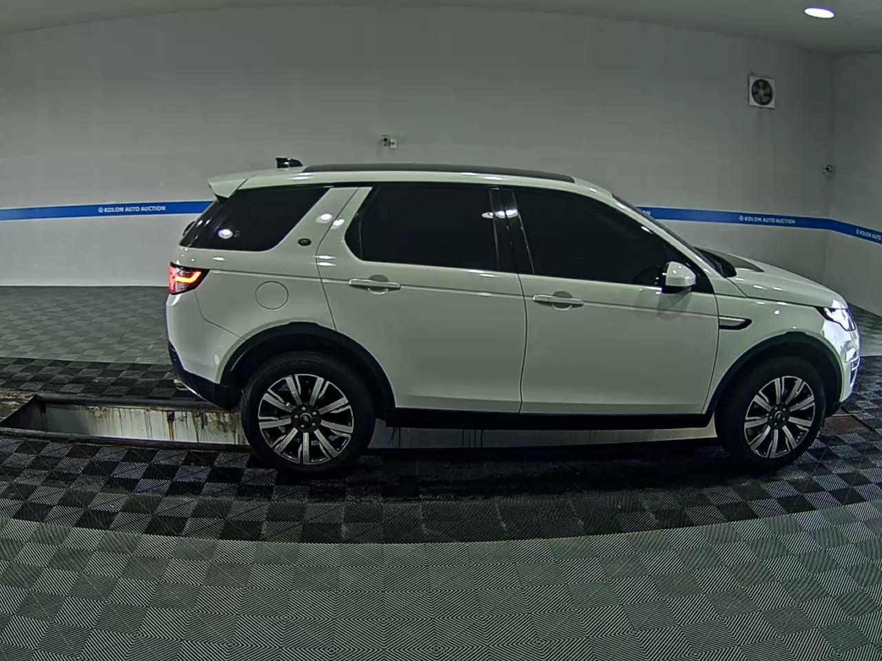 لاند روفر Rover Discovery Sport 2.0 Td4 Hse لكجري 2019 SPORT فاخر