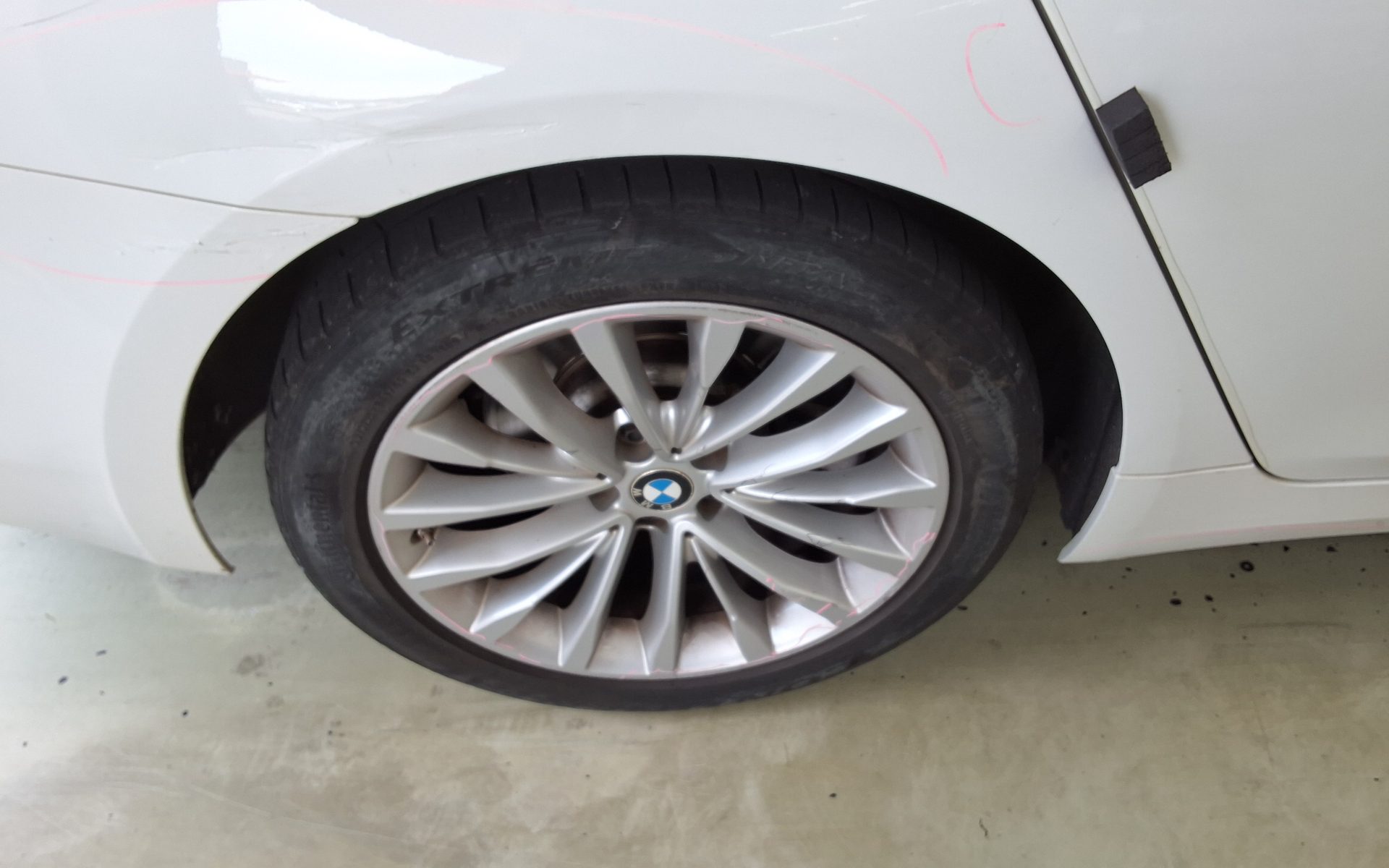 بي إم دبليو 5 Series (7Th Gen) 520D لكجري Line بلس 2019 فاخر LINE PLUS