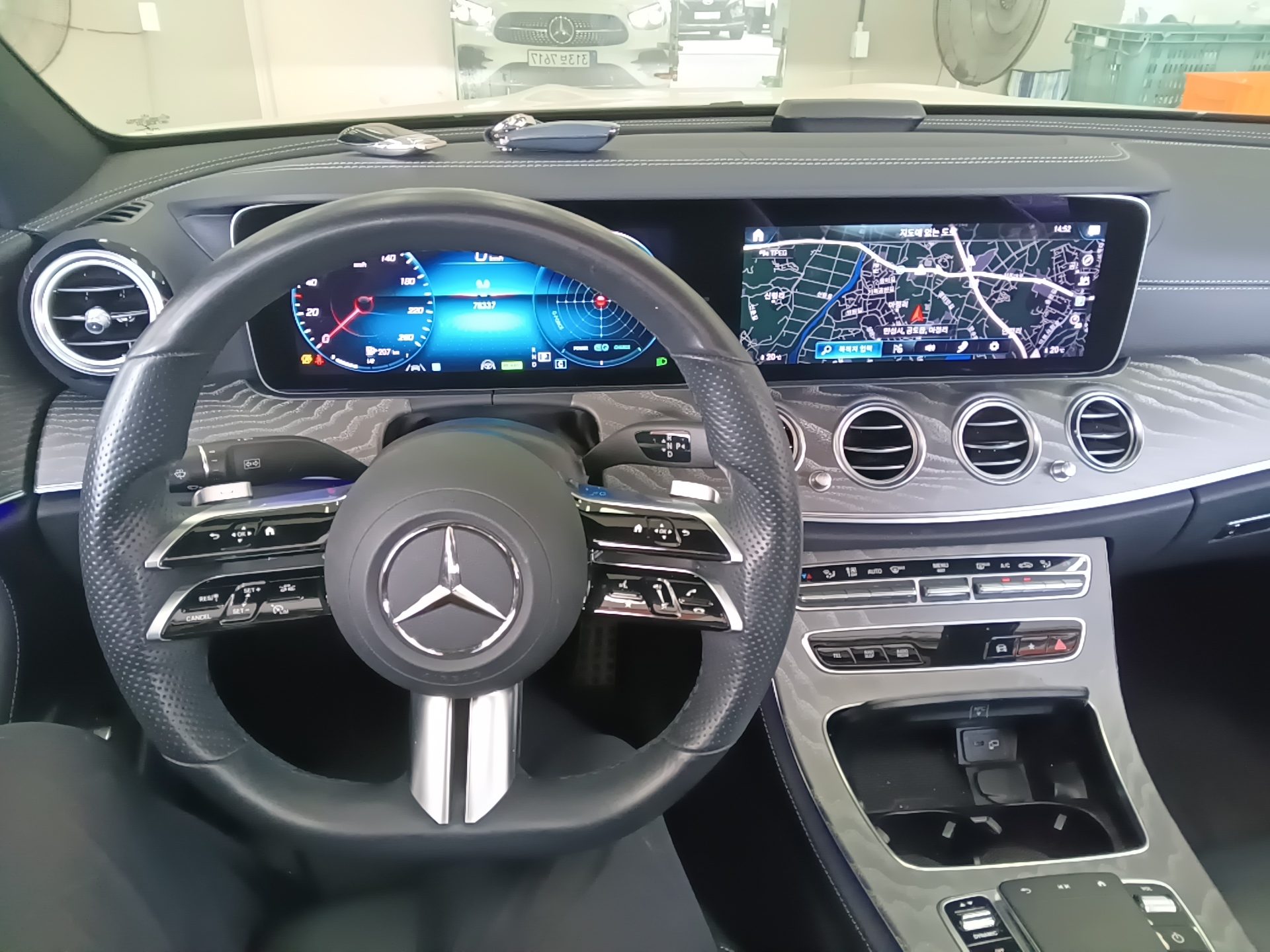 مرسيدس بنز E Class (5Th Gen) E350 فورماتيك AMG Line 2021 4MATIC LINE