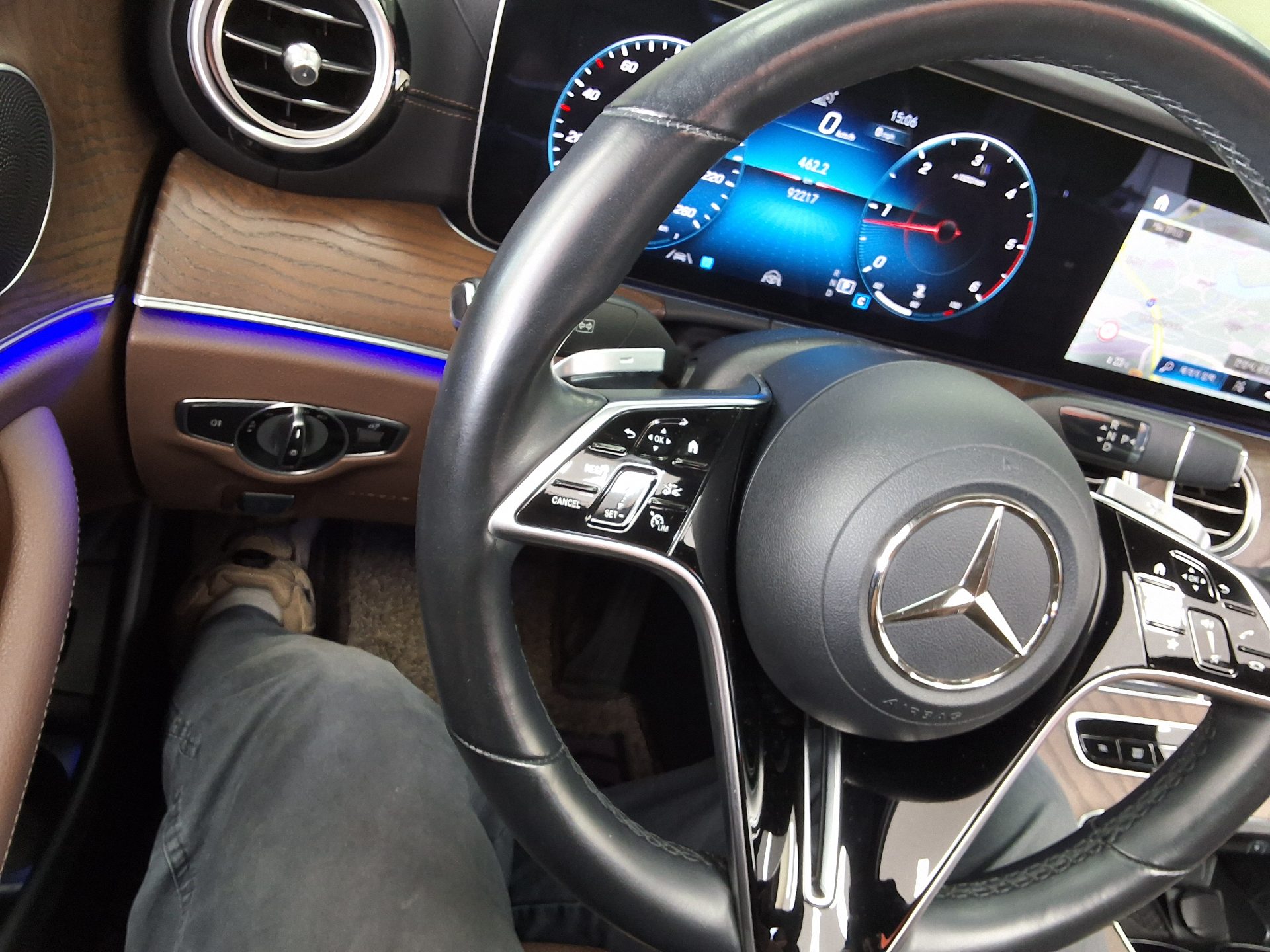 مرسيدس بنز E Class (5Th Gen) E220D فورماتيك إكسكلوسيف 2021 E220d 4MATIC إكسكلوسيف