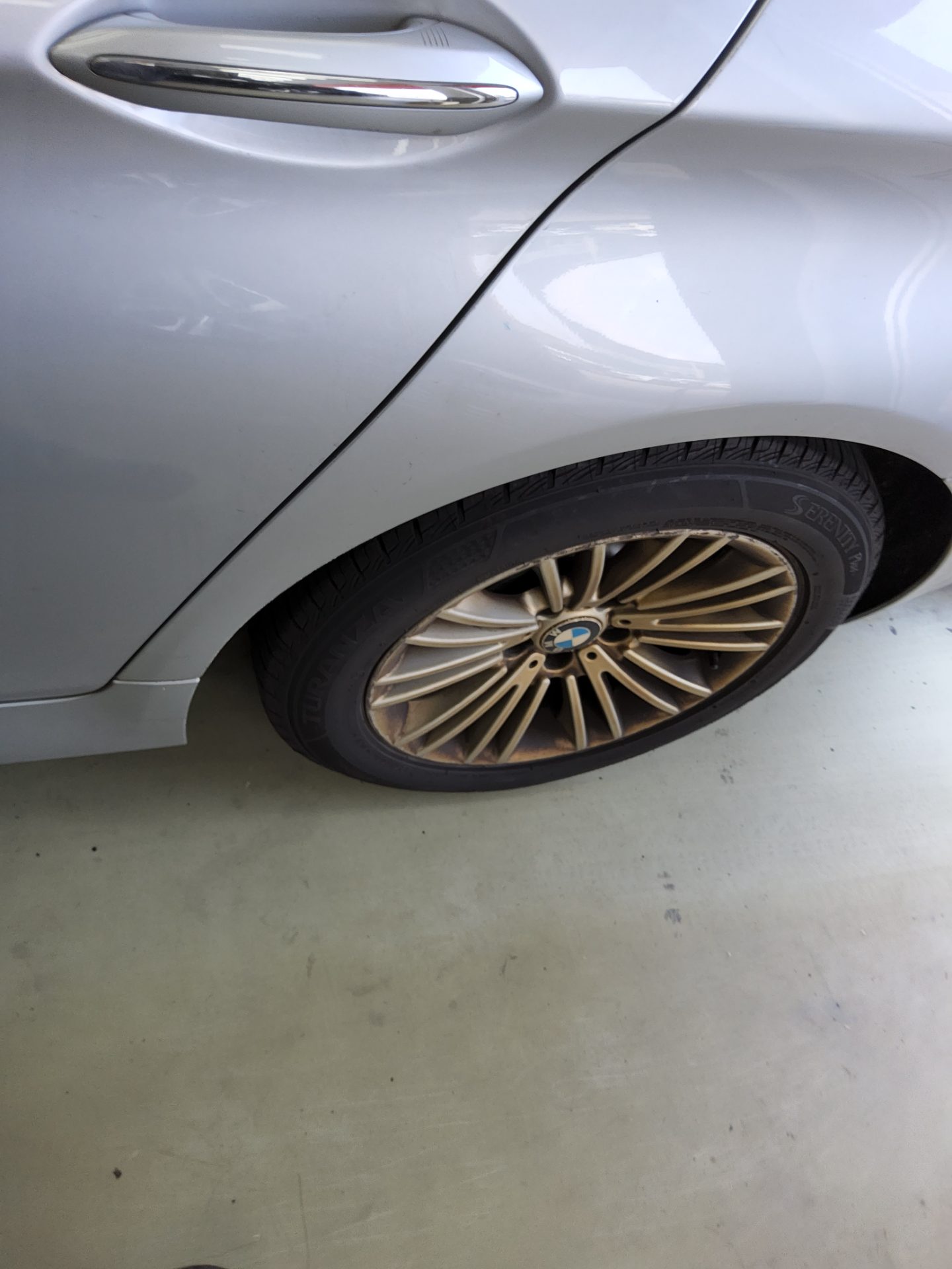 بي إم دبليو 5 Series (6Th Gen) 520D إكس درايف 2014 520d