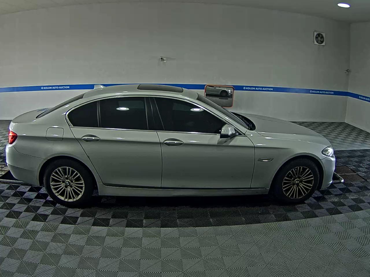 بي إم دبليو 5 Series (6Th Gen) 520D إكس درايف 2014 520d