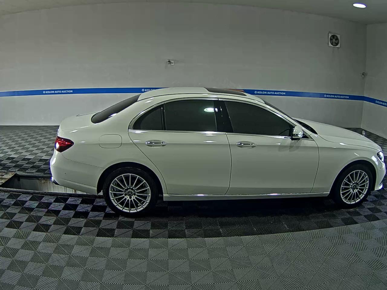 مرسيدس بنز E Class (5Th Gen) E220D فورماتيك إكسكلوسيف 2021 E220d 4MATIC إكسكلوسيف