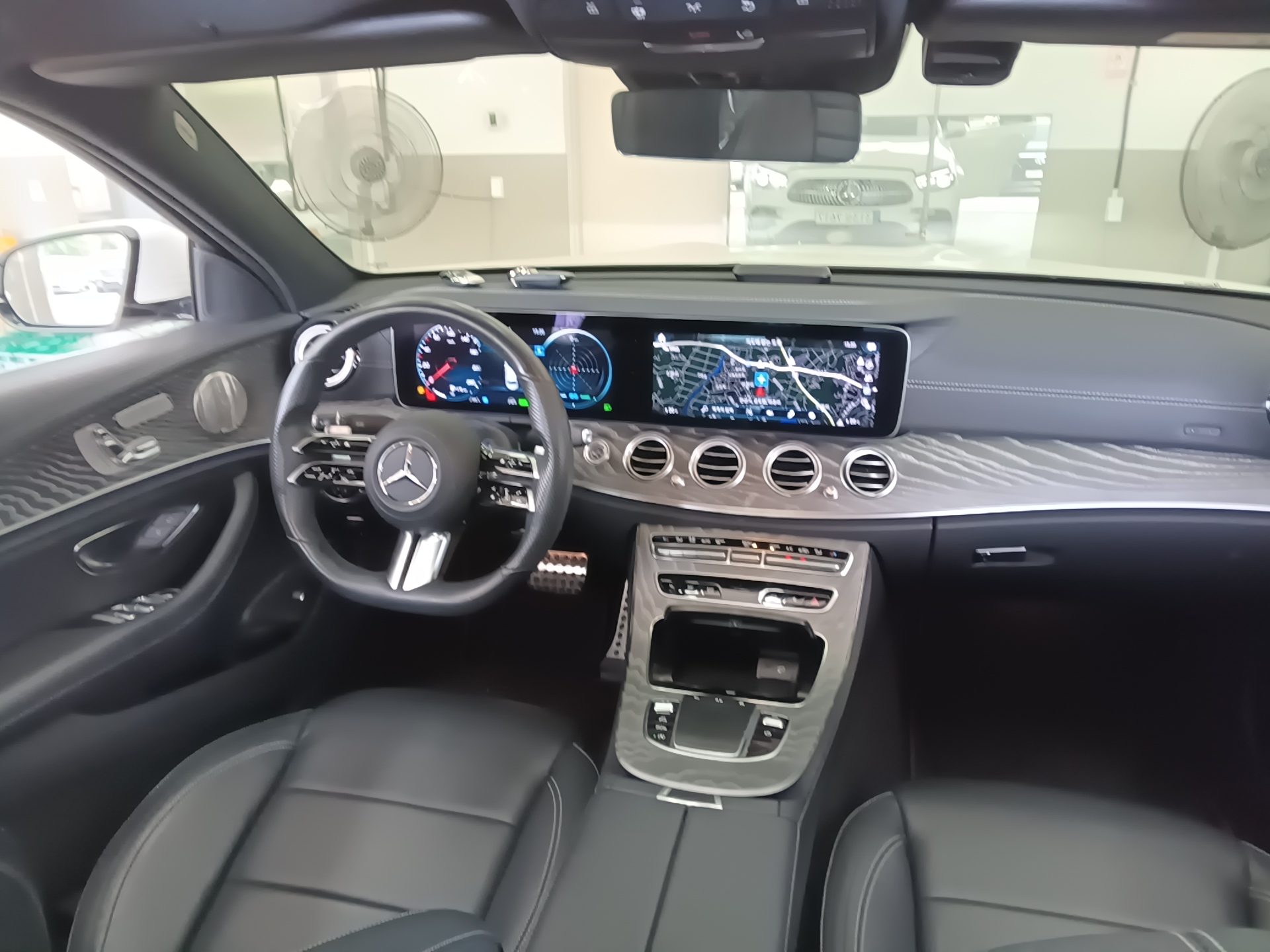 مرسيدس بنز E Class (5Th Gen) E350 فورماتيك AMG Line 2021 4MATIC LINE