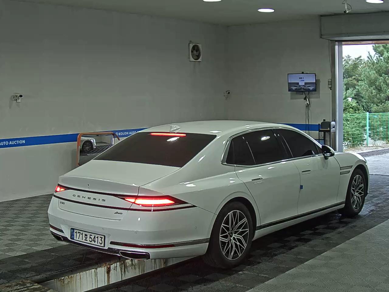 جينيسيس جي 90 2022 TURBO دفع رباعي BASE