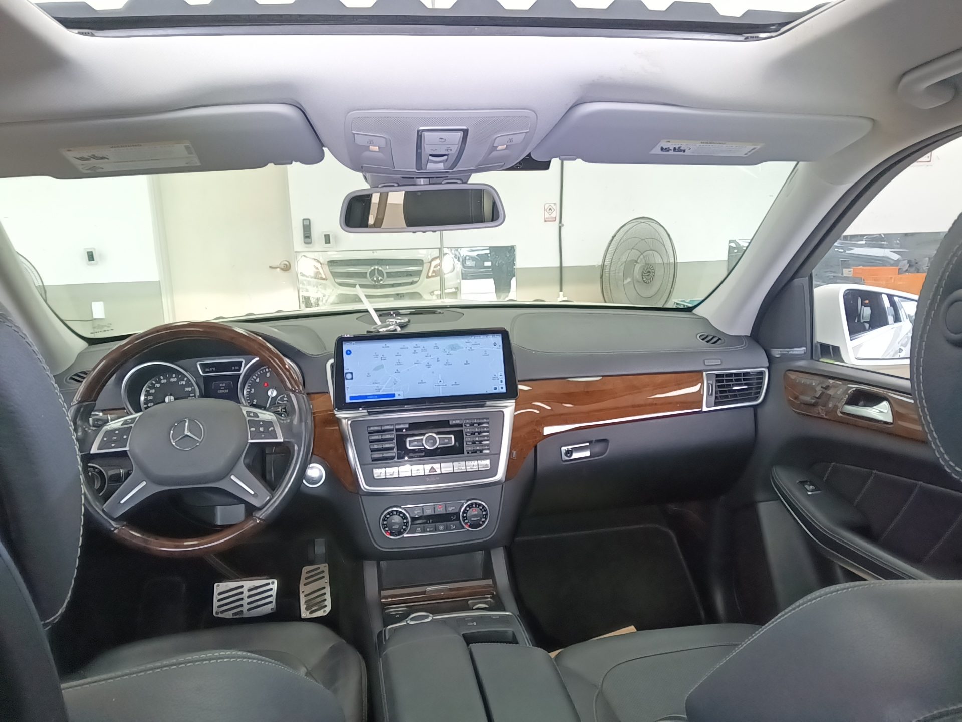 مرسيدس بنز Gl Class (2Nd Gen) Gl550 فورماتيك 2015 4MATIC