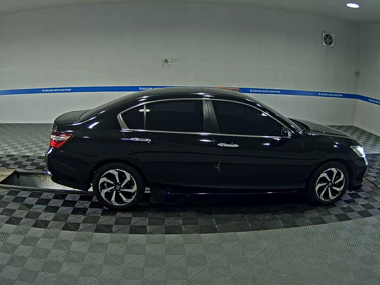 هوندا أكورد (9Th Gen) 2.4 Ex L 2017