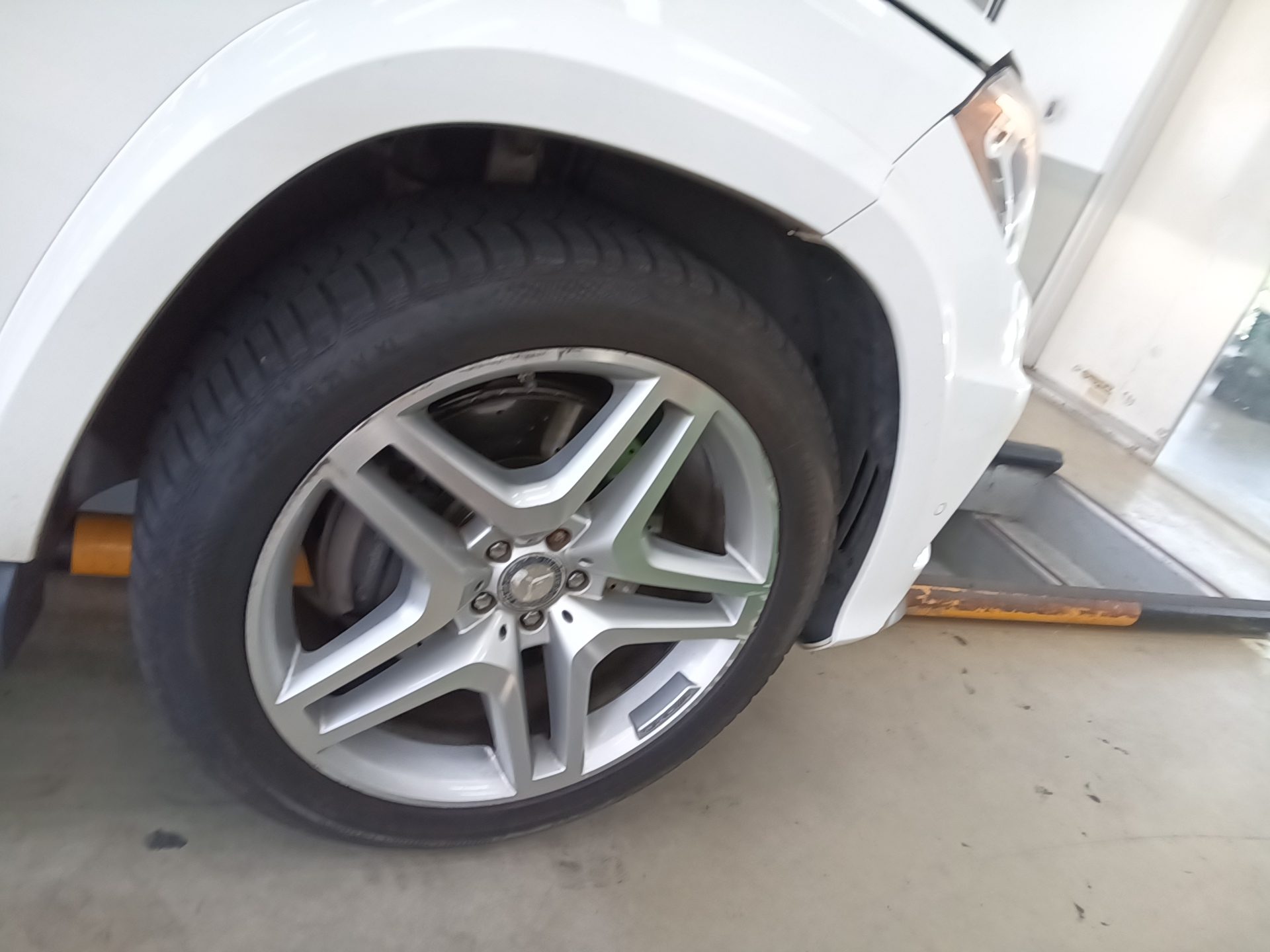 مرسيدس بنز Gl Class (2Nd Gen) Gl550 فورماتيك 2015 4MATIC