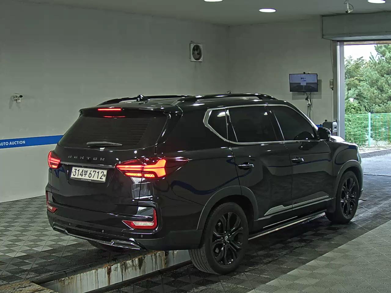 كي جي موبيليتي Mobility (سانج يونج) الجديد كليا ريكستون 2.2 دفع رباعي The Black 2021