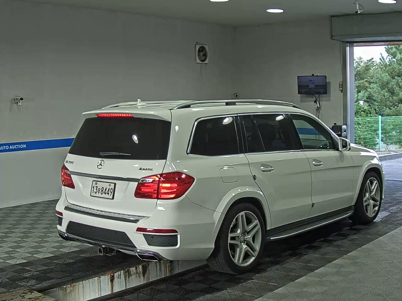مرسيدس بنز Gl Class (2Nd Gen) Gl550 فورماتيك 2015 4MATIC