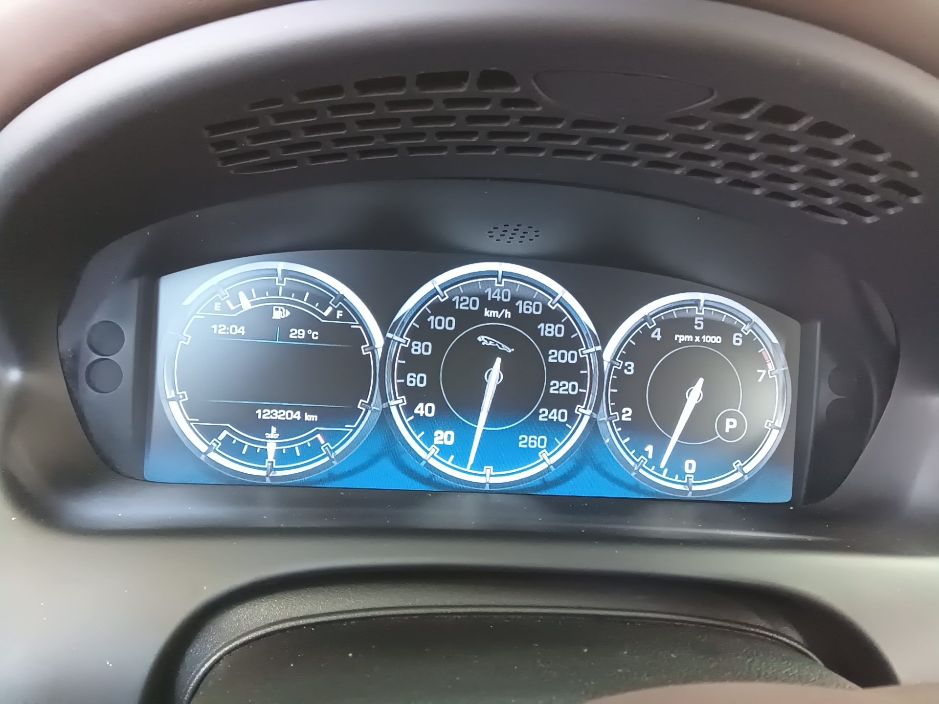 جاكوار Xj (8Th Gen) 5.0 Lwb بريميوم لكجري 2010 بريميوم فاخر