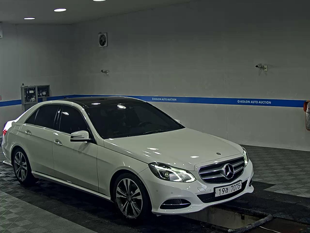مرسيدس بنز E Class (4Th Gen) E300 فورماتيك Avantgarde 2014 4MATIC