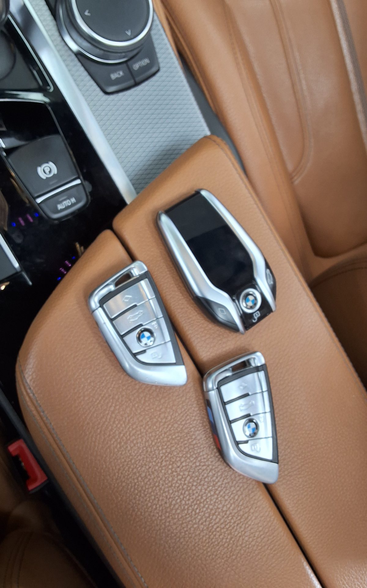 بي إم دبليو 5 Series (7Th Gen) 520D M Sport Pack 2017 SPORT