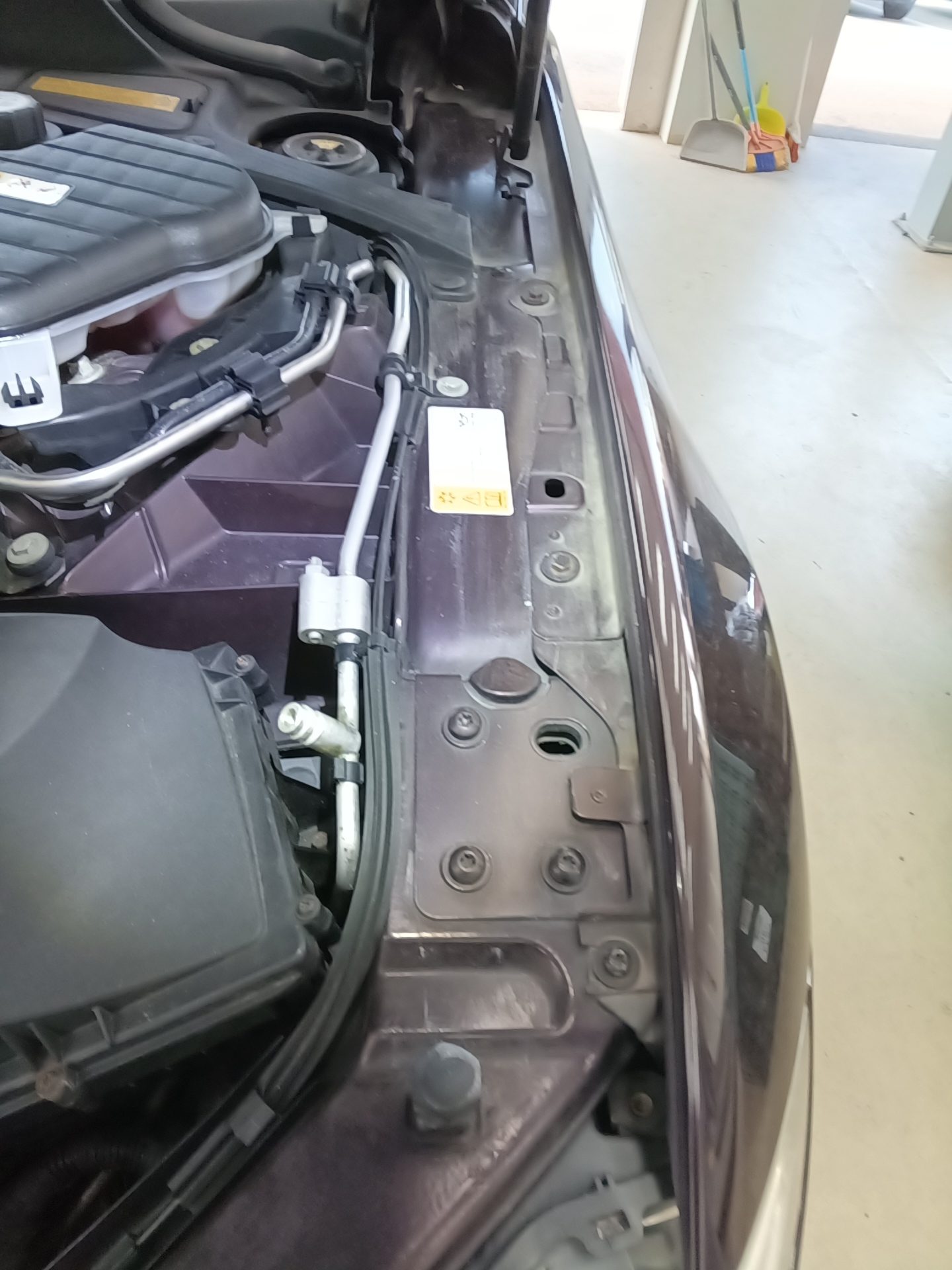 جاكوار Xj (8Th Gen) 5.0 Lwb بريميوم لكجري 2010 بريميوم فاخر