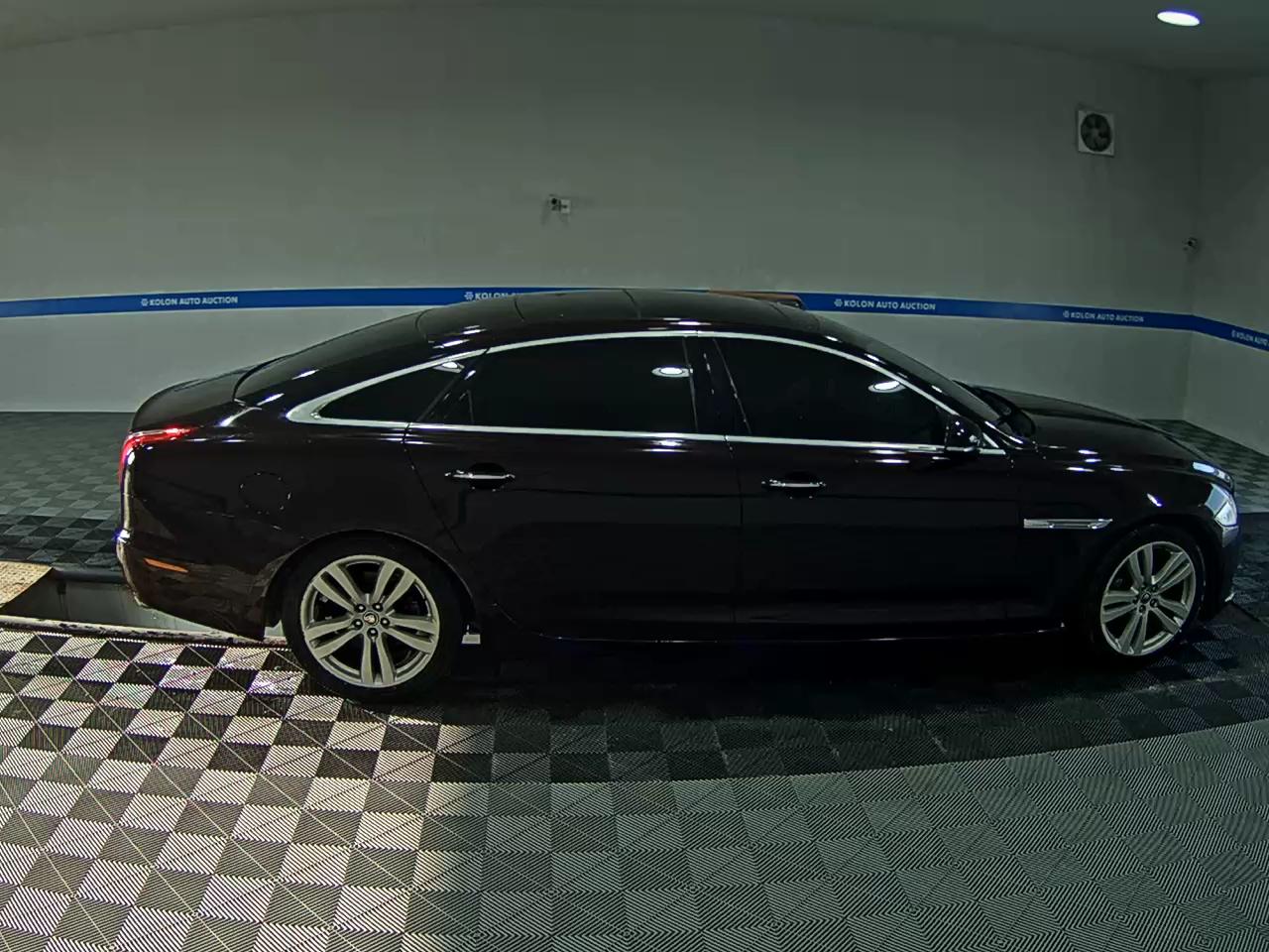 جاكوار Xj (8Th Gen) 5.0 Lwb بريميوم لكجري 2010 بريميوم فاخر
