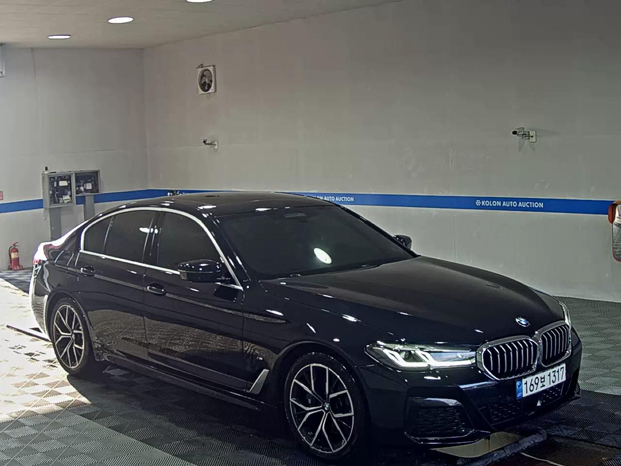 بي إم دبليو 5 Series (7Th Gen) 530I إكس درايف M Sport Pack 2021 SPORT