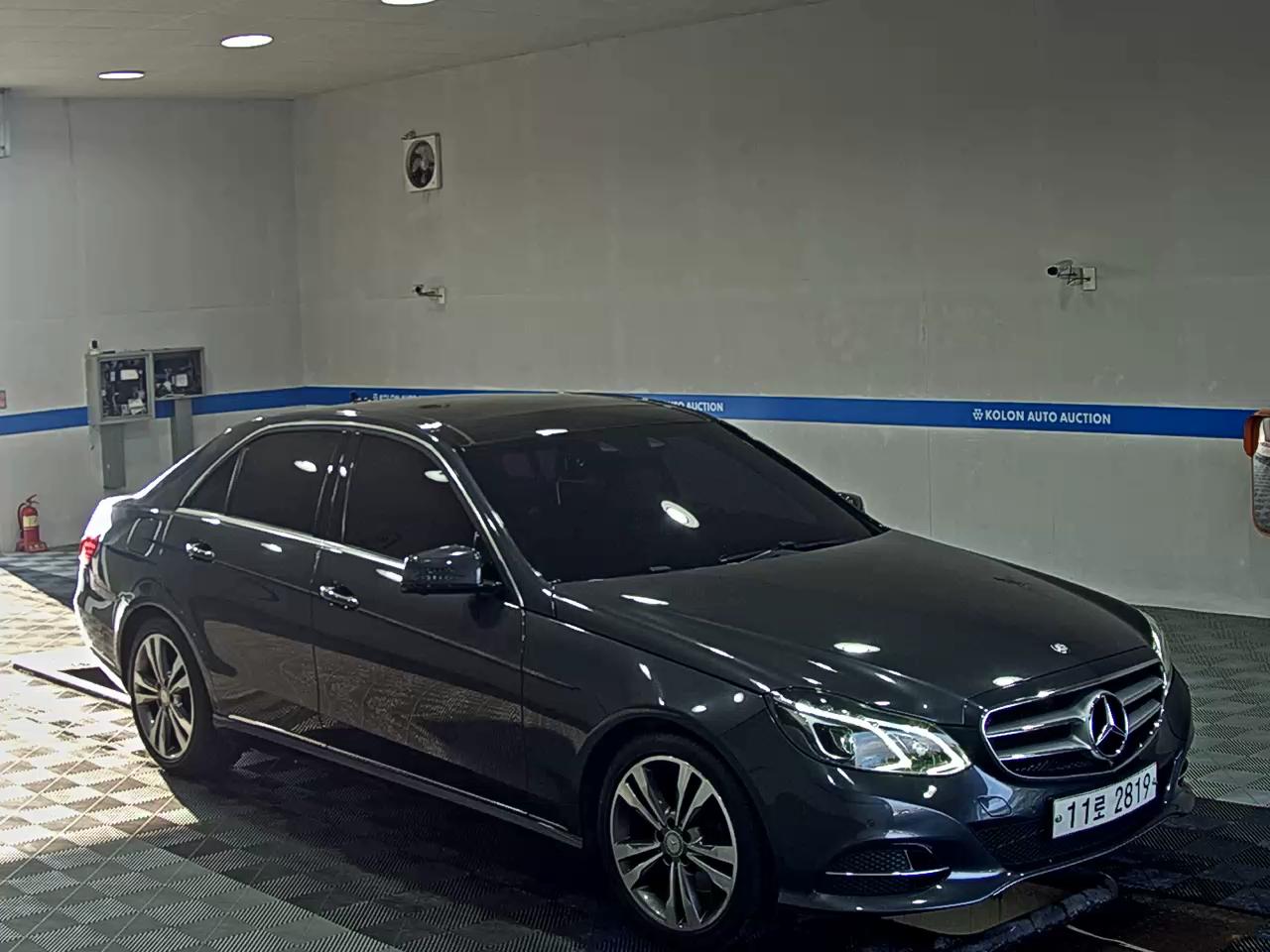 مرسيدس بنز E Class (4Th Gen) E300 فورماتيك Avantgarde 2016 4MATIC