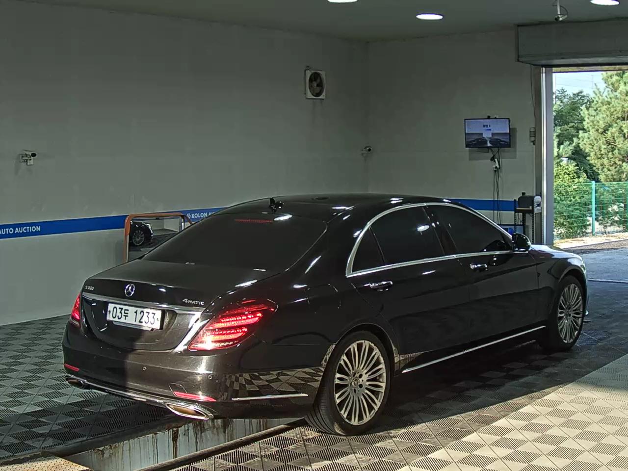 مرسيدس بنز S Class (6Th Gen) S560L فورماتيك 2018 4MATIC