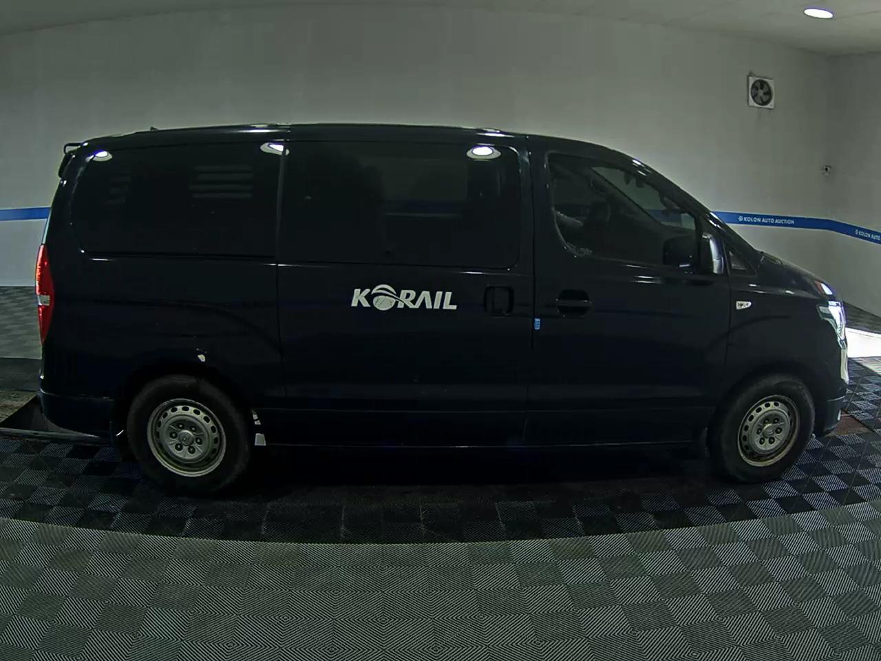 هيونداي الجديد جراند ستاركس 5 Seater ديزل فان ستايل 2021 VAN STYLE