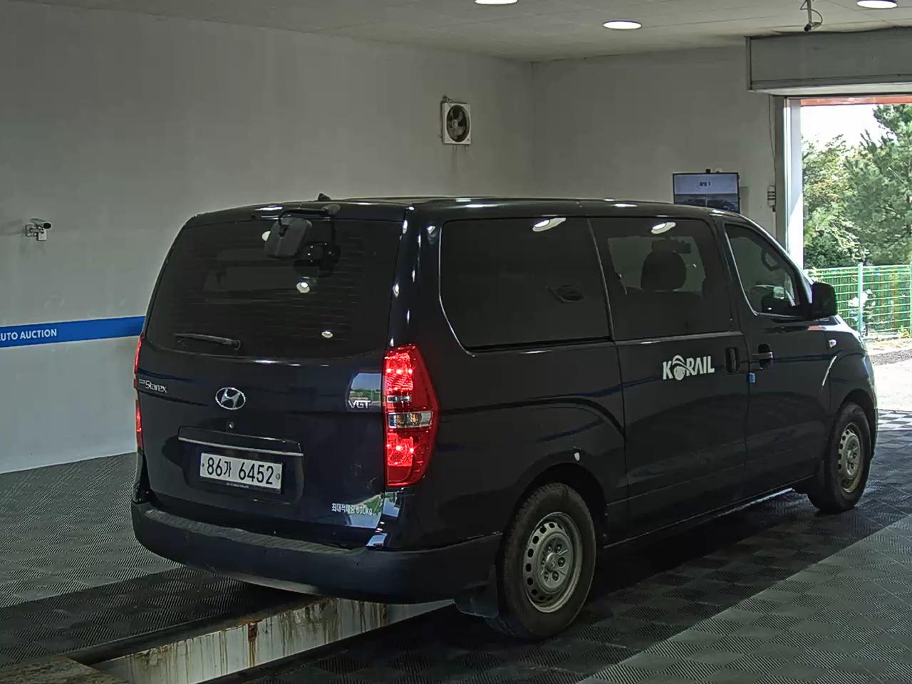 هيونداي الجديد جراند ستاركس 5 Seater ديزل فان ستايل 2021 VAN STYLE