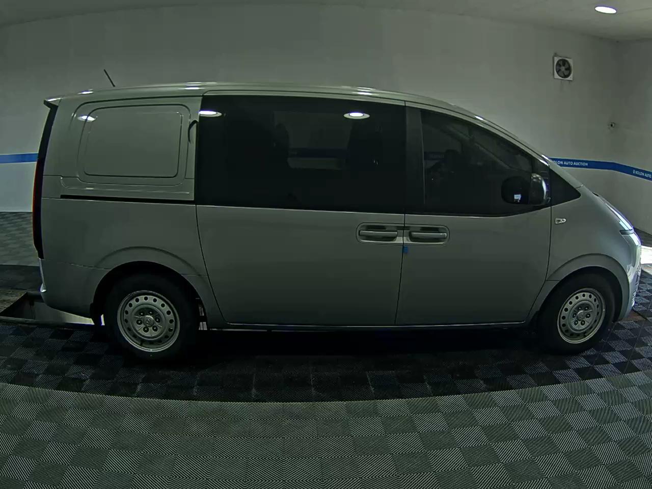 هيونداي ستاريا 2022 SMART