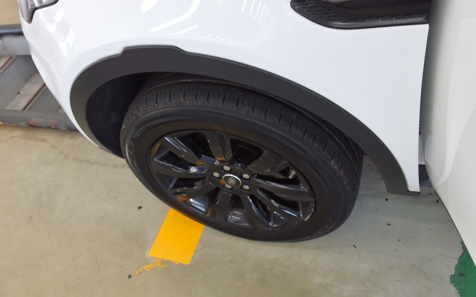 لاند روفر Rover Discovery Sport 2.0 Td4 Hse لكجري 2018 SPORT فاخر