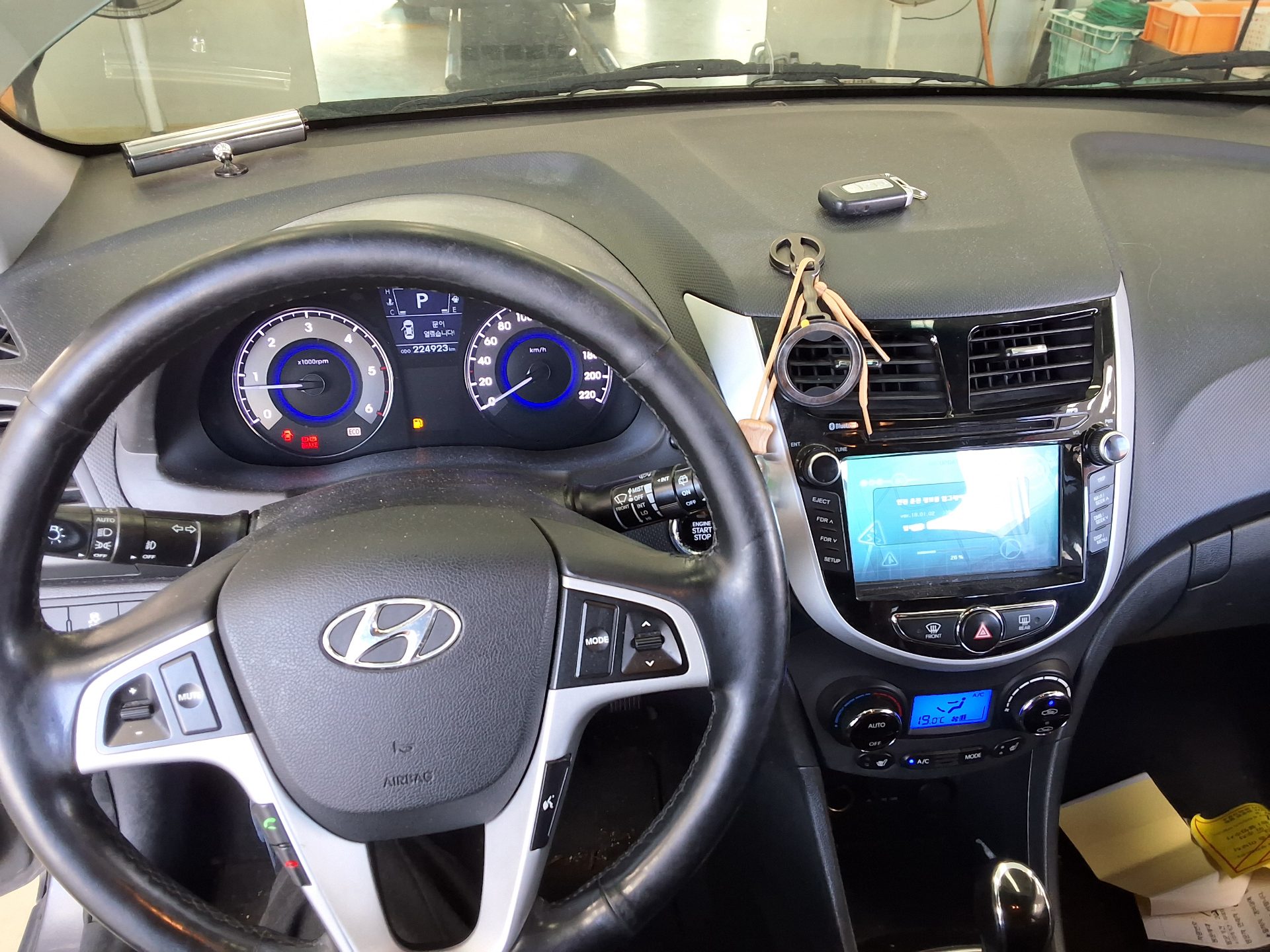 هيونداي جديد أكسنت Wit 1.6 VGT بريميوم 2014 بريميوم