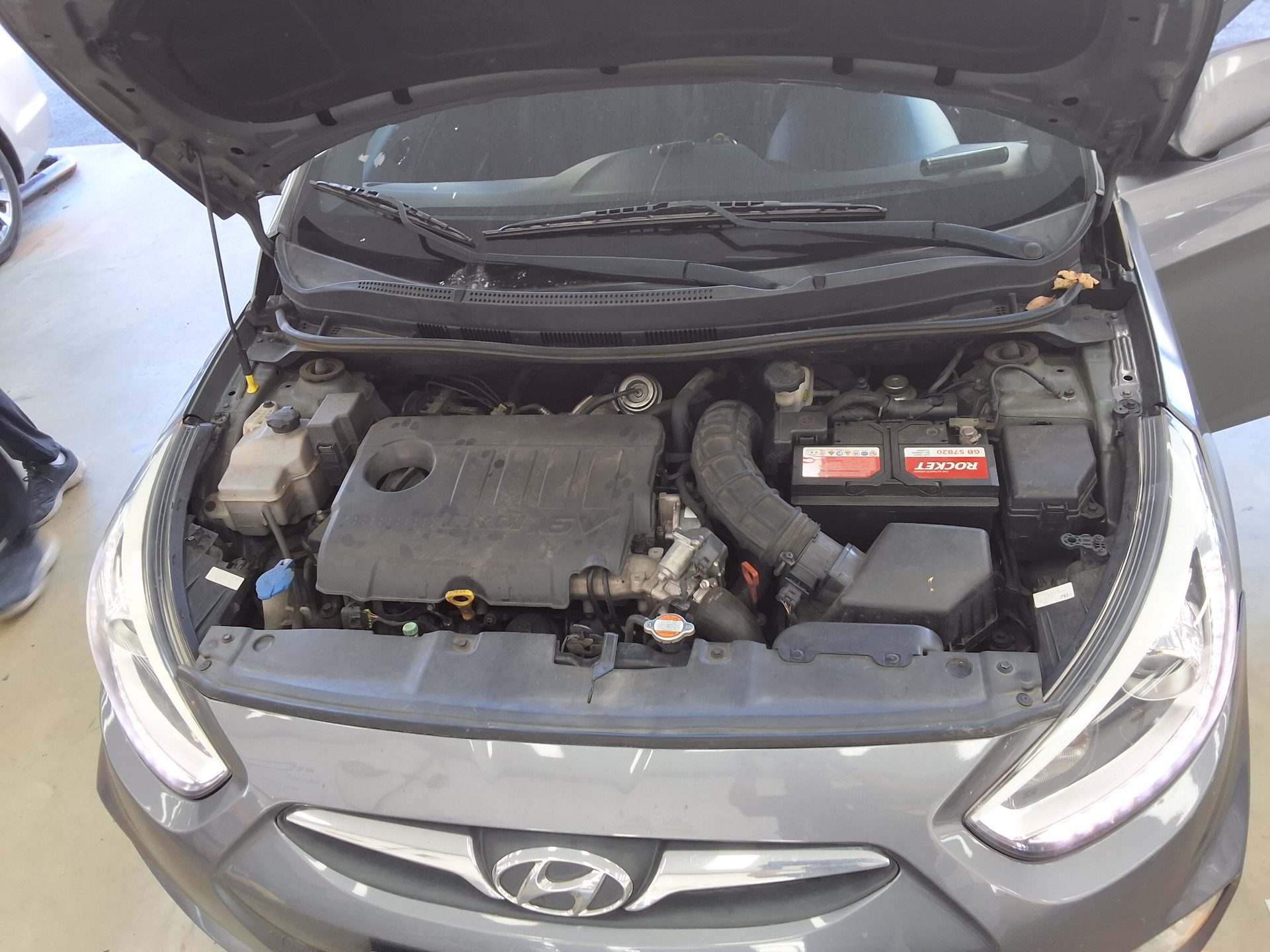 هيونداي جديد أكسنت Wit 1.6 VGT بريميوم 2014 بريميوم