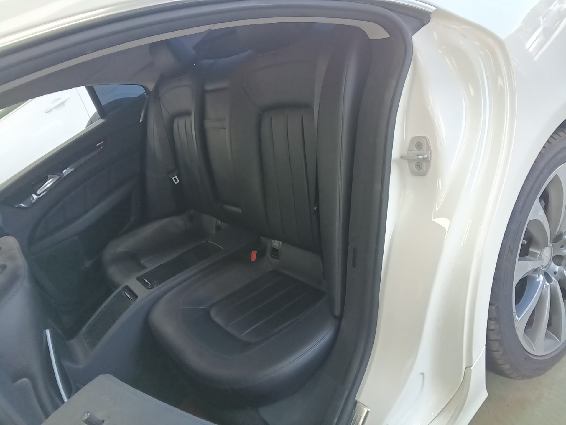 مرسيدس بنز سي إل إس Class (2Nd Gen) Cls250 D فورماتيك 2016 4MATIC