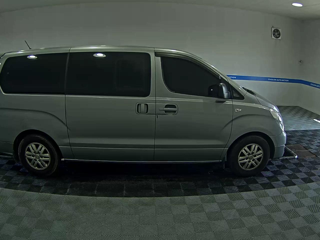 هيونداي جراند ستاركس 11 Seater ديزل مودرن 2018 MODERN