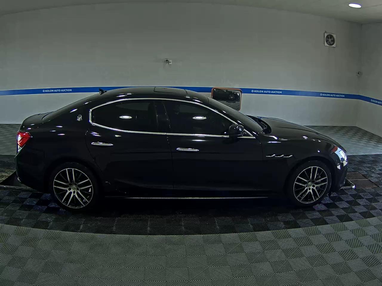 مازيراتي Ghibli (3Rd Gen) 3.0 ديزل 2016
