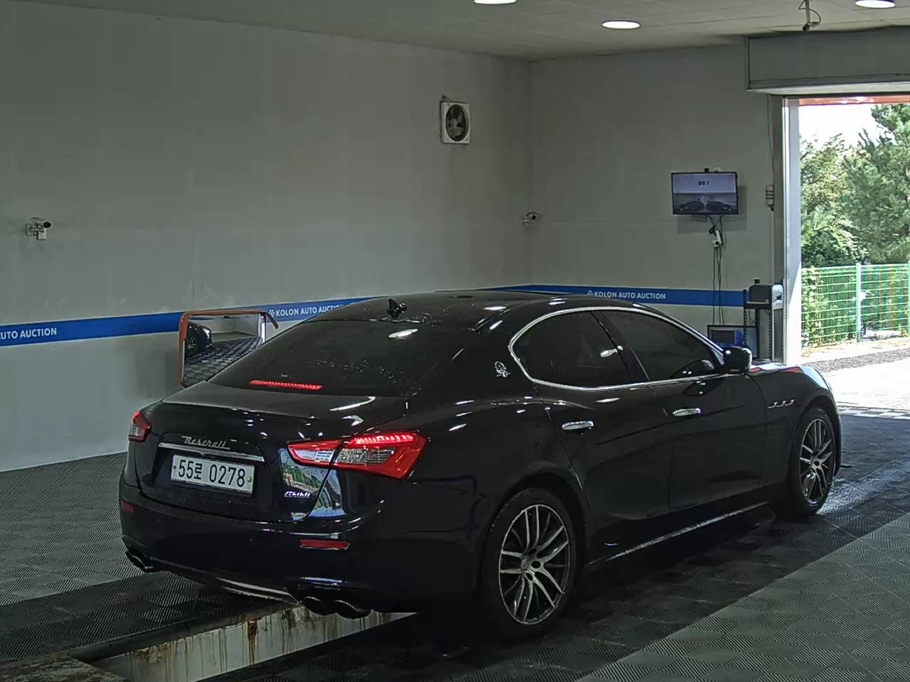 مازيراتي Ghibli (3Rd Gen) 3.0 ديزل 2016