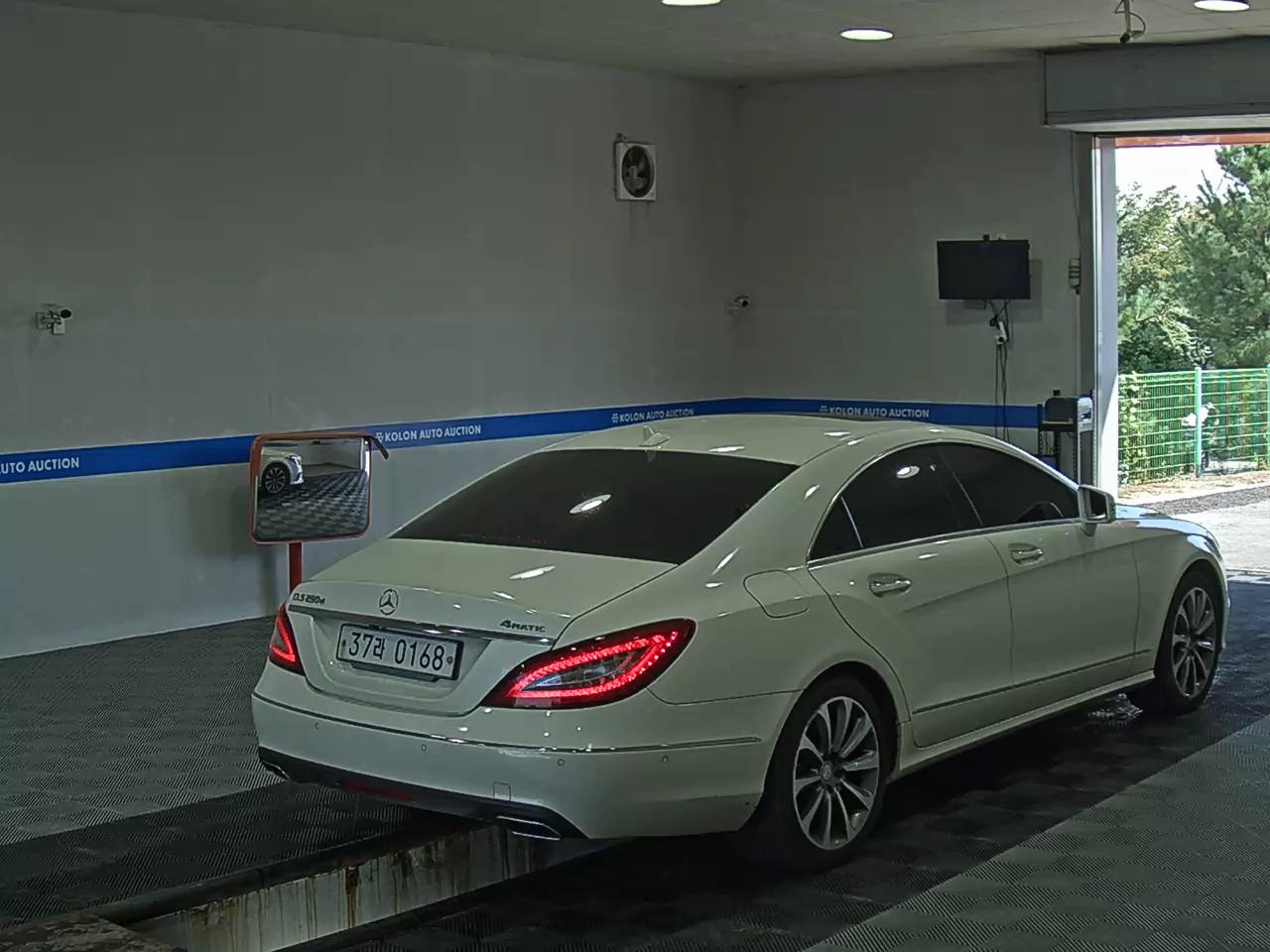 مرسيدس بنز سي إل إس Class (2Nd Gen) Cls250 D فورماتيك 2016 4MATIC