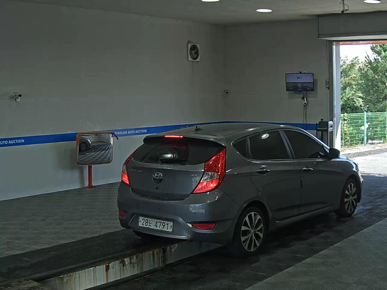 هيونداي جديد أكسنت Wit 1.6 VGT بريميوم 2014 بريميوم