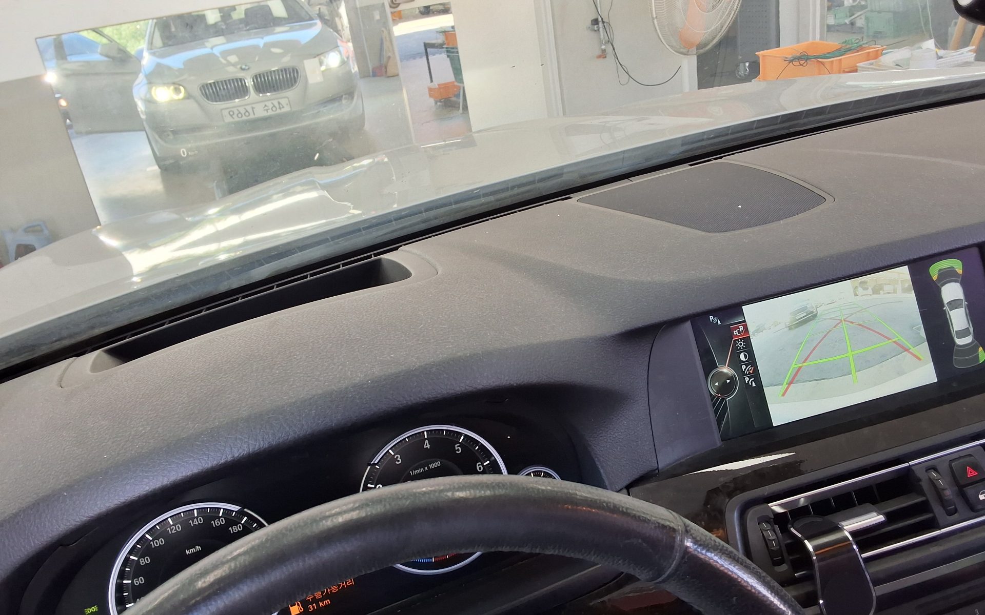 بي إم دبليو 5 Series (6Th Gen) 528I 2013 528i