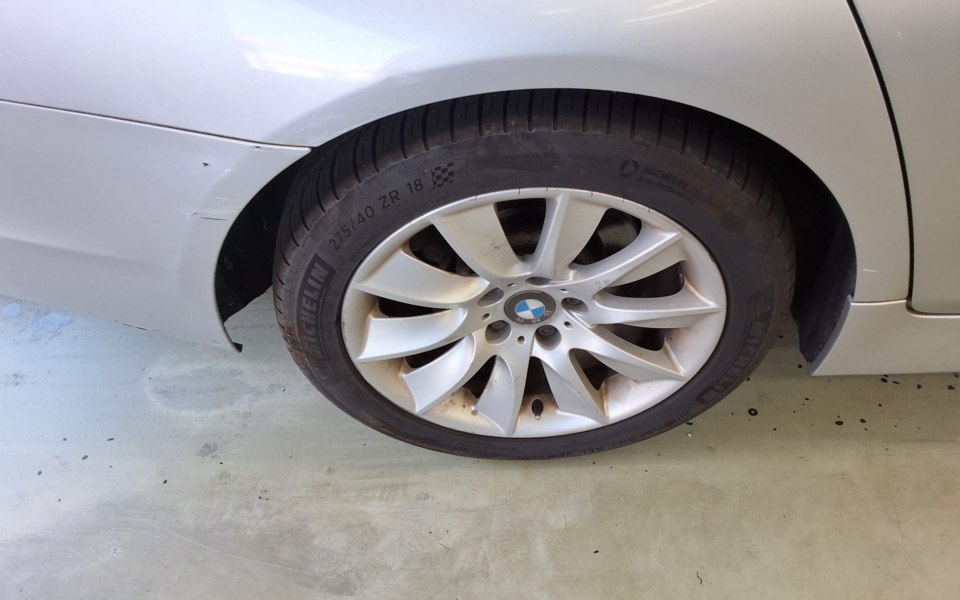 بي إم دبليو 5 Series (6Th Gen) 528I 2013 528i