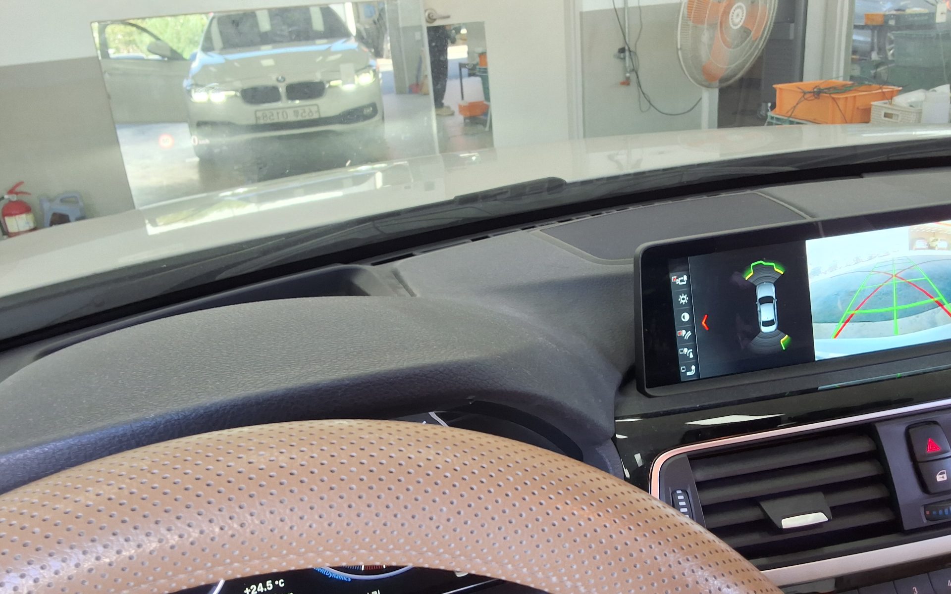 بي إم دبليو 3 Series (6Th Gen) 320D 2017 320d