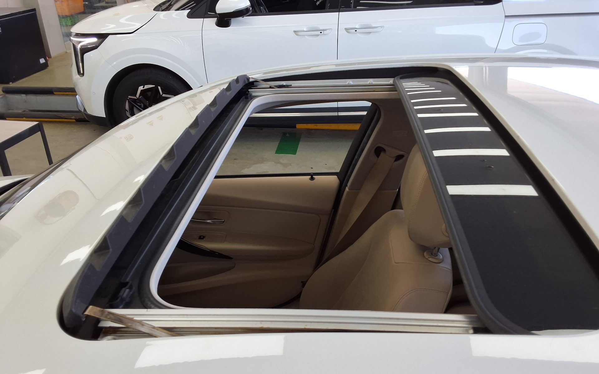بي إم دبليو 3 Series (6Th Gen) 320D 2017 320d