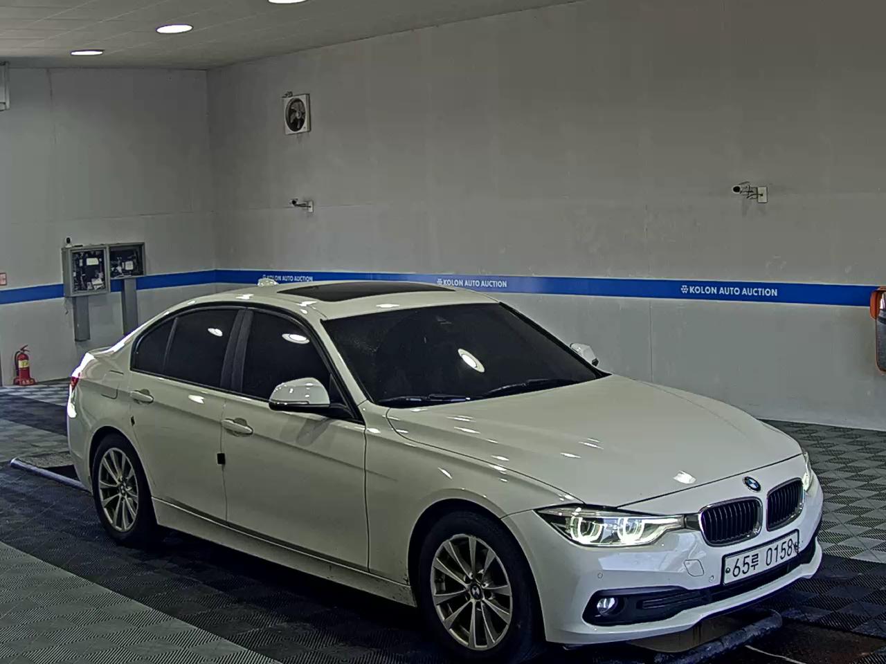 بي إم دبليو 3 Series (6Th Gen) 320D 2017 320d