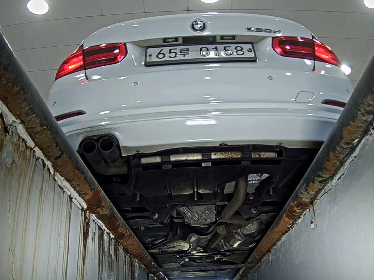 بي إم دبليو 3 Series (6Th Gen) 320D 2017 320d