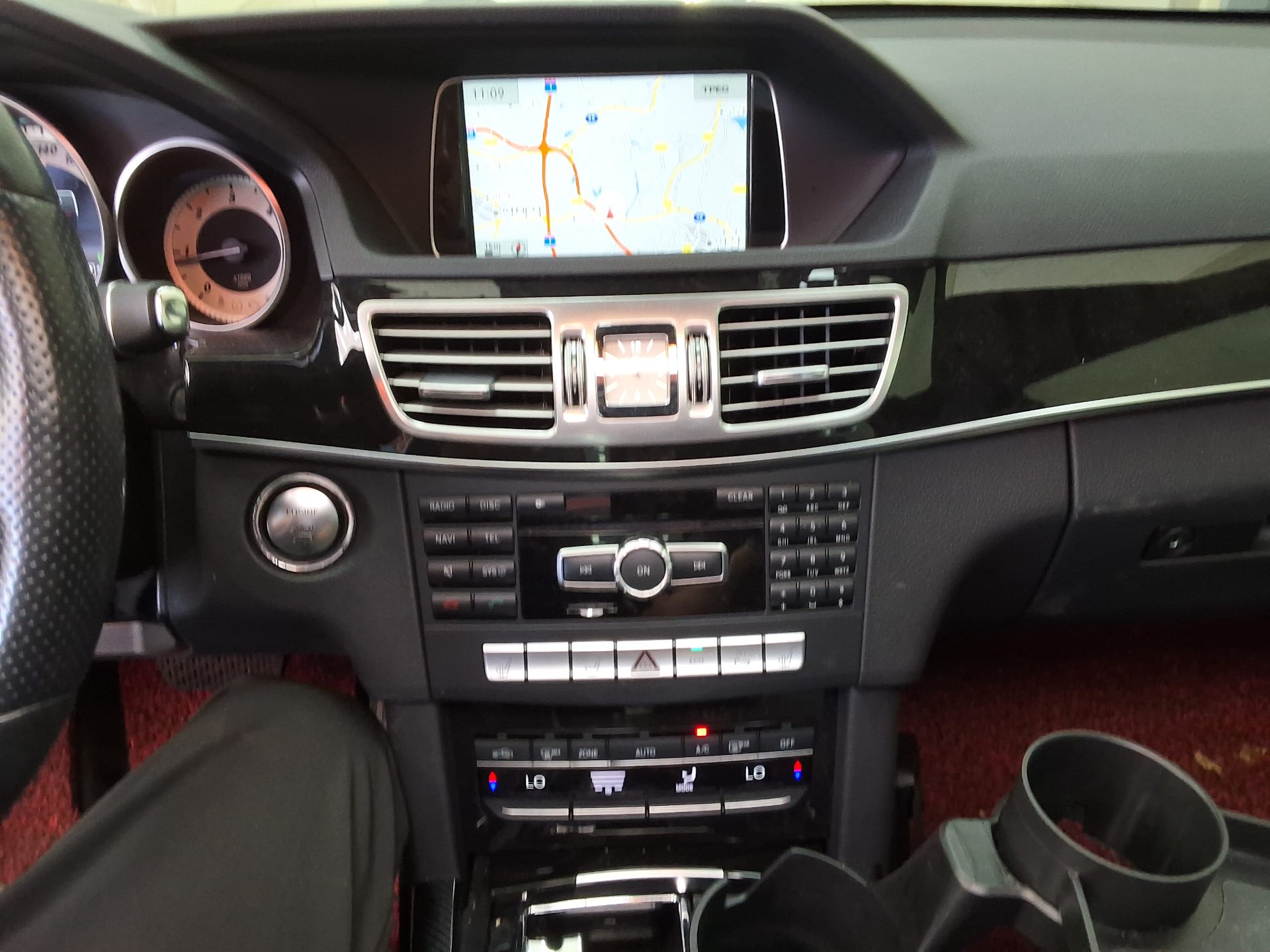 مرسيدس بنز E Class (4Th Gen) E250 Cdi فورماتيك 2014 4MATIC