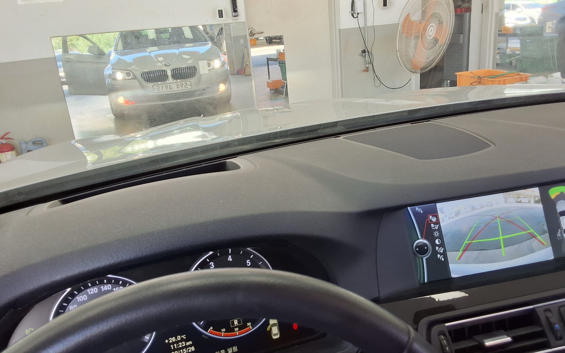 بي إم دبليو 5 Series (6Th Gen) 528I 2010 528i