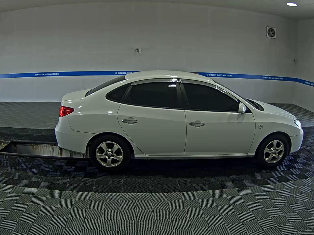 هيونداي أفانتي 2008 فاخر
